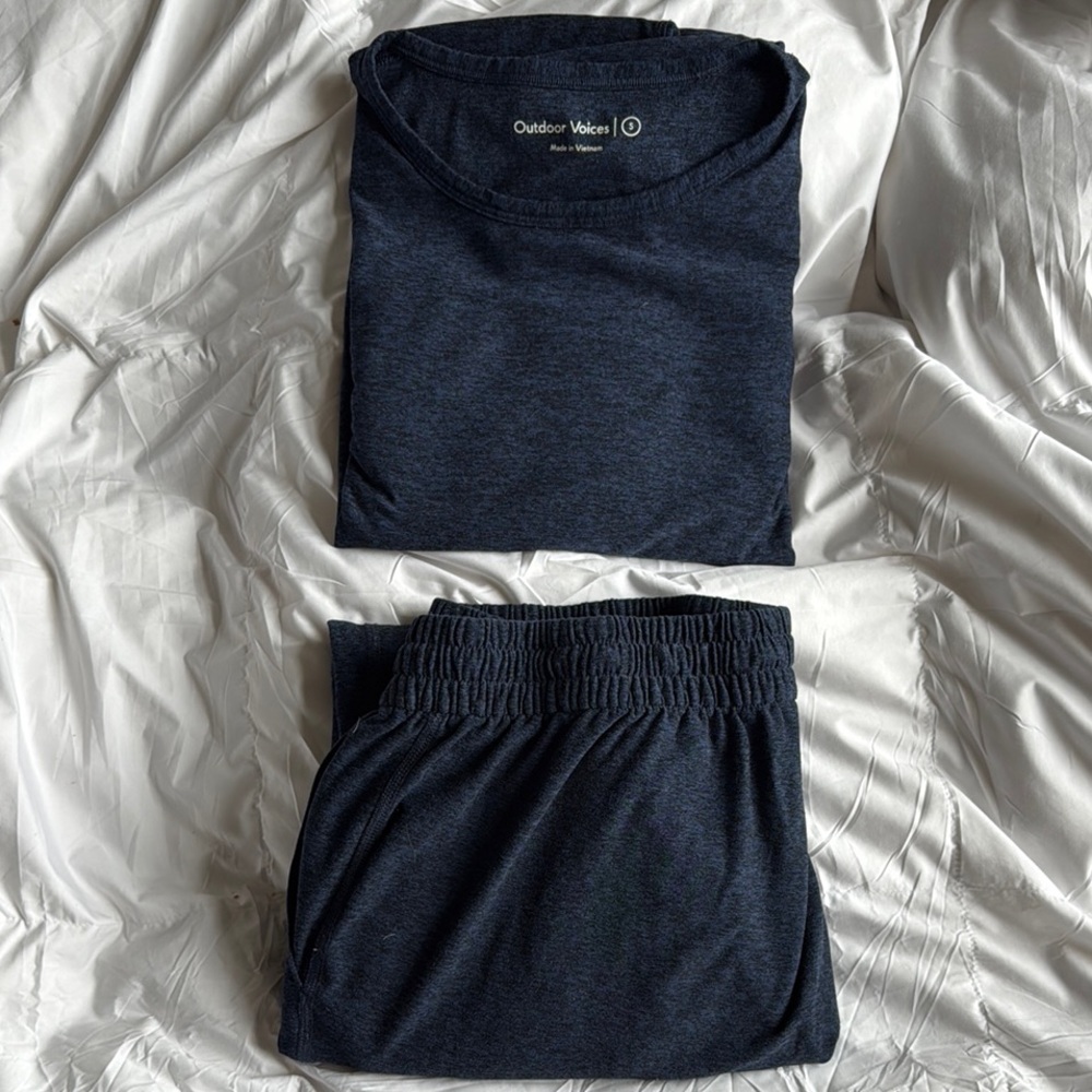 Like New: Outdoor Voices CloudKnit Navy Set | Sz M Joggers & SM Long Sleeve Top